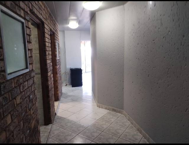 2 bed property to rent in GLENVISTA